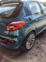 درب باک خودرو مدل RC مناسب برای خودرو پژو 206 و پژو 207