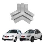 آرم سایپا جلو پنجره کوییک ساینا