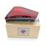 چراغ خطر عقب تارا طرح خطی جدید ( ایساکو ) روی گلگیر سمت شاگرد